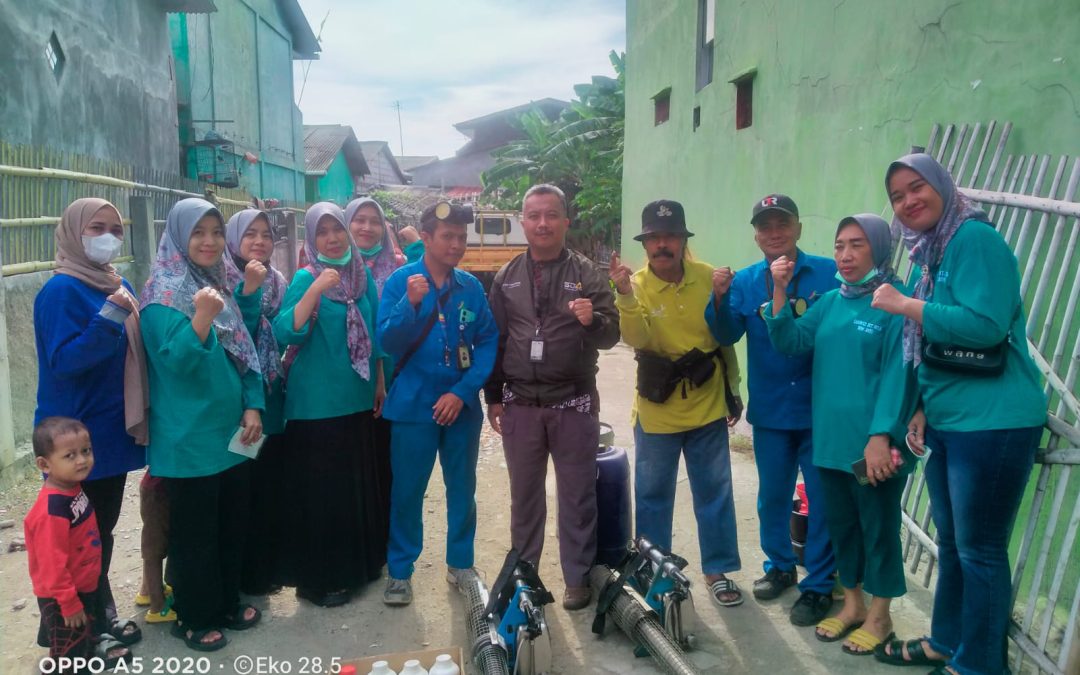 United Tractors Organizes Fogging Activity to Prevent Dengue Fever in West Cakung, Jakarta