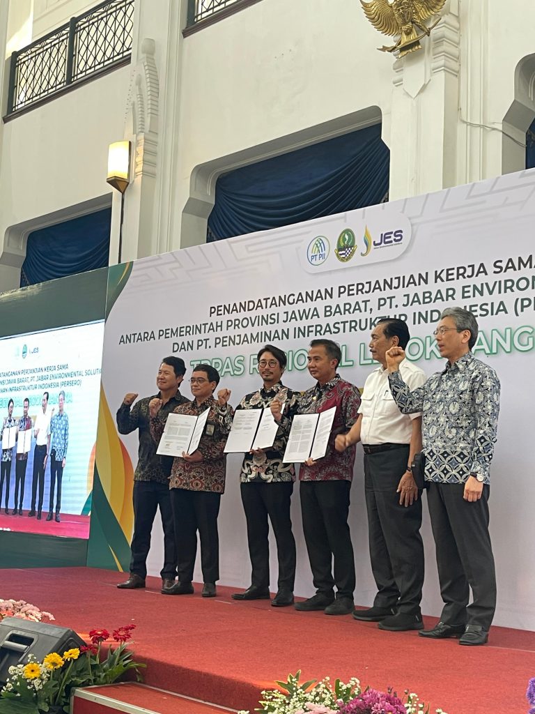 PT Jabar Environmental Solutions (JES) Collaborates with The West Java Provincial Government for the Legok Nangka Integrated Waste Management Facility (TPPS). 