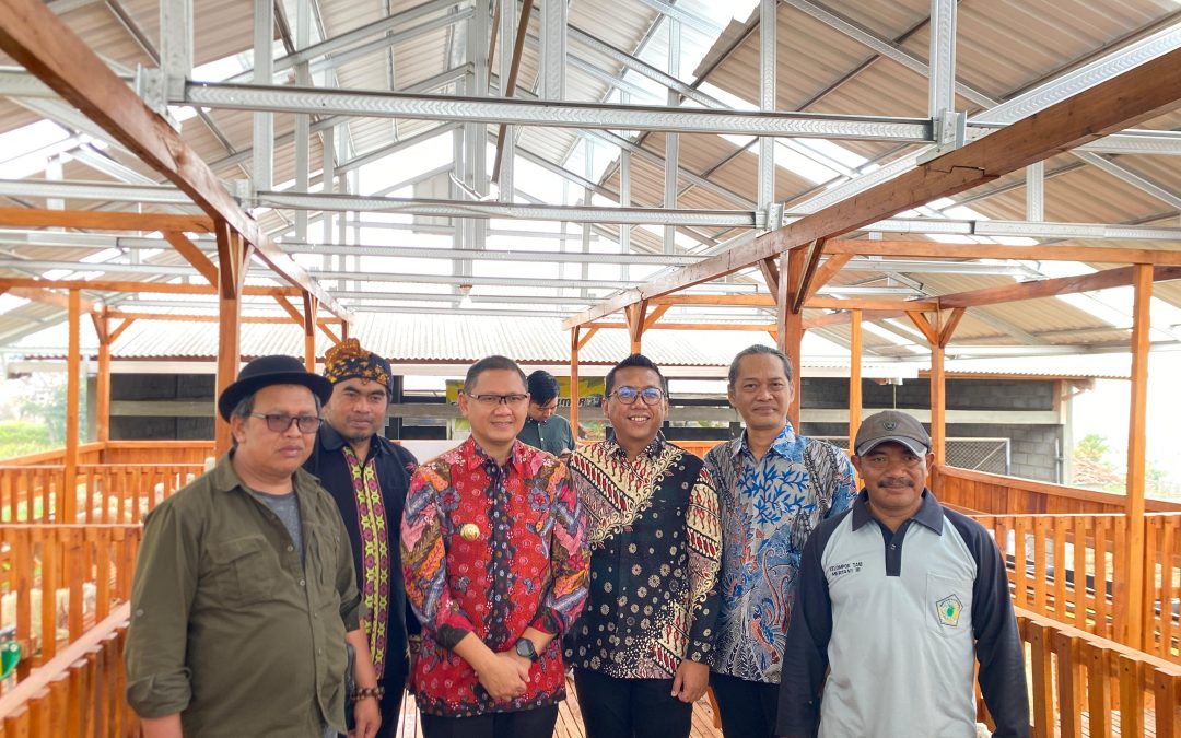 Improving Community Welfare, United Tractors Inaugurates Empowered Village, SOBAT TANGGUH, and Communal Sheep Farming Pen in Sumbergondo Village, Batu, East Java